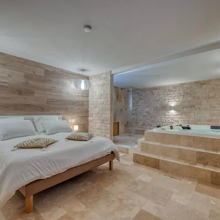 ベッド・アンド・ブレックファスト Romantique Luxueuse Avec Saint-Martin-dʼHères