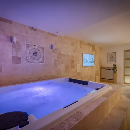 Romantique Luxueuse Avec